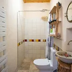 Lou Rey Eco Hameau - Gite, D'hotes & Table D'hotes