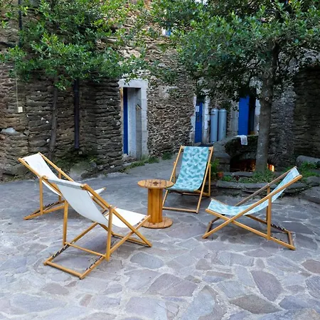 Lou Rey Eco Hameau - Gite, D'hotes & Table D'hotes Penzion 3*