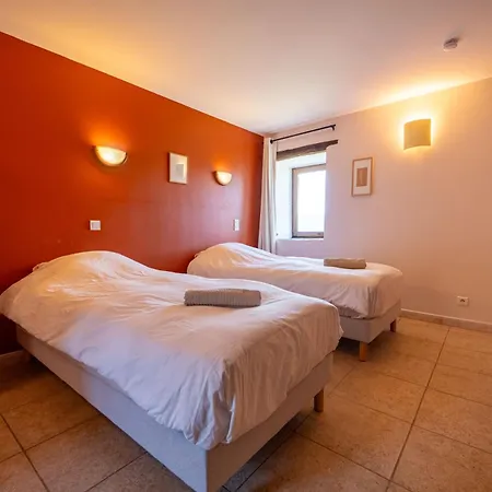 Lou Rey Eco Hameau - Gite, D'hotes & Table D'hotes 3*